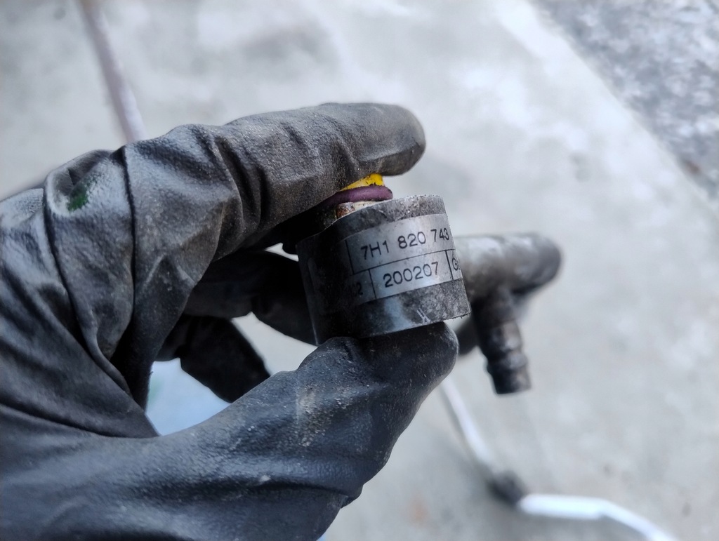 фото №6, Труба шланг провода кондиционера volkswagen t5 2.5 tdi 7h1820743k