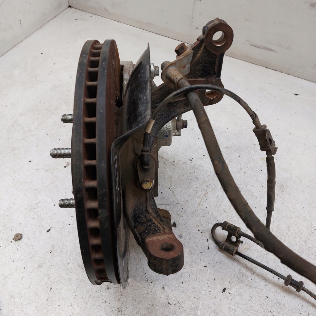 фото №13, Hyundai ix35 1,7crdi поворотный кулак левая перед суппорт