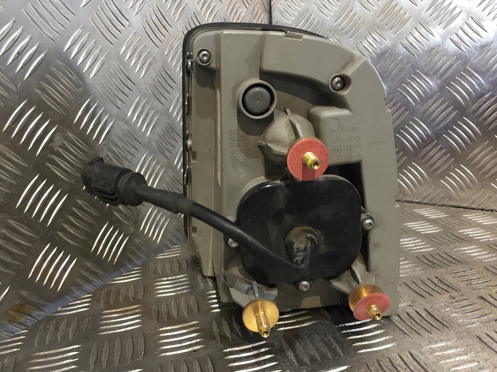 фото №10, Лампа задня задня ліва rolls royce phantom 63210304309