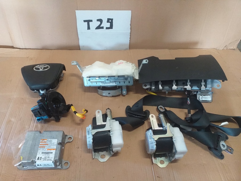 фото №7, Toyota avensis t29 панель приладів панель приладів anglik 2016r