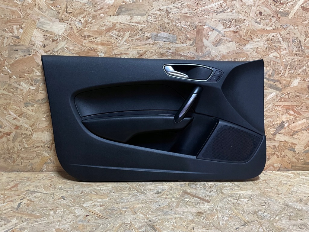 фото №1, Обивка обшивка дверь левый audi a1 8x 8x1 8x3 3d 3дверные europa