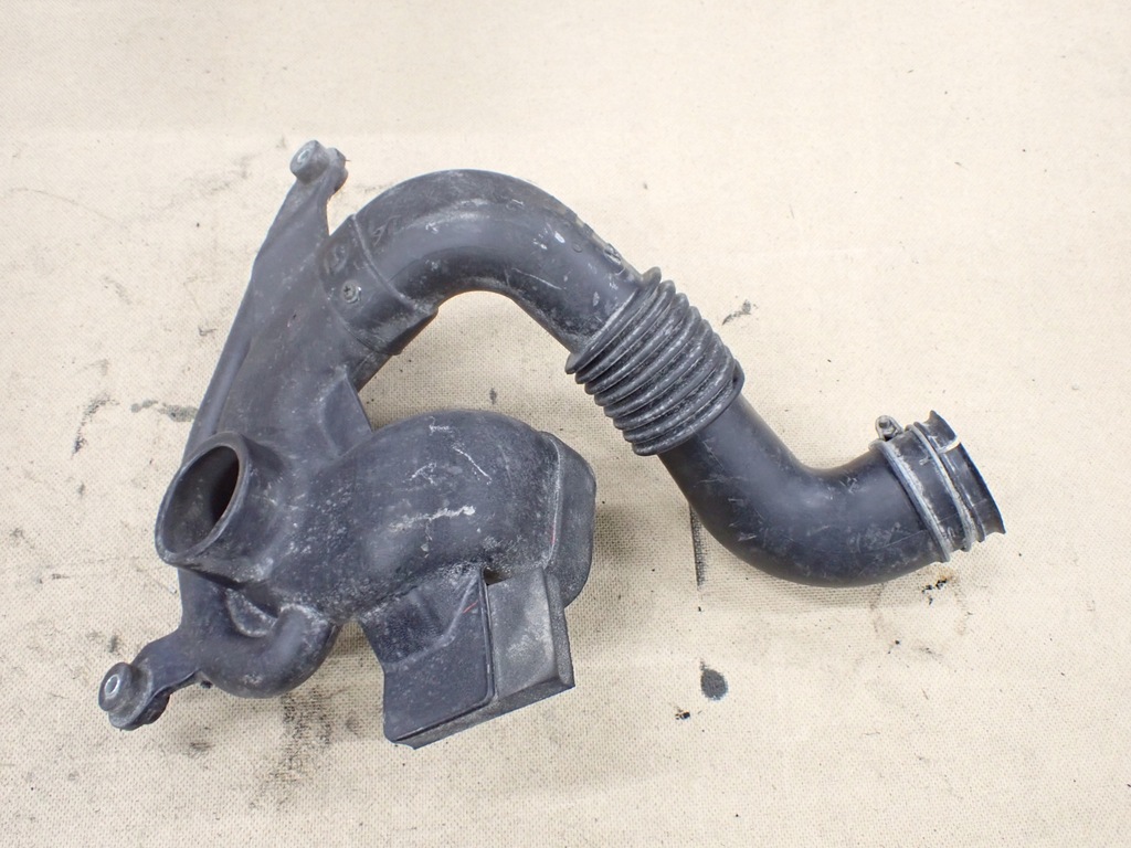 фото №1, Труба воздухозаборник воздуха 17751-21120 toyota prius ii