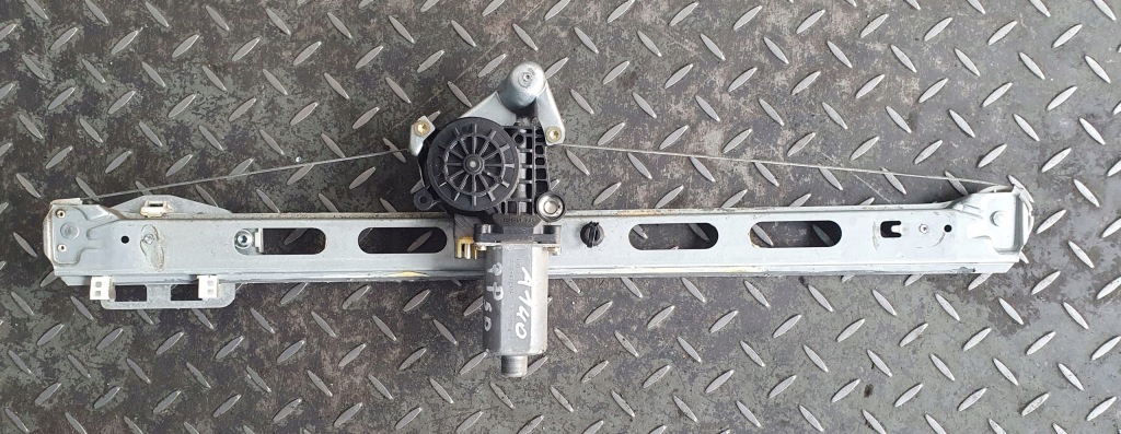 Купити Підйомник електричний правий перед mercedes a140 5d