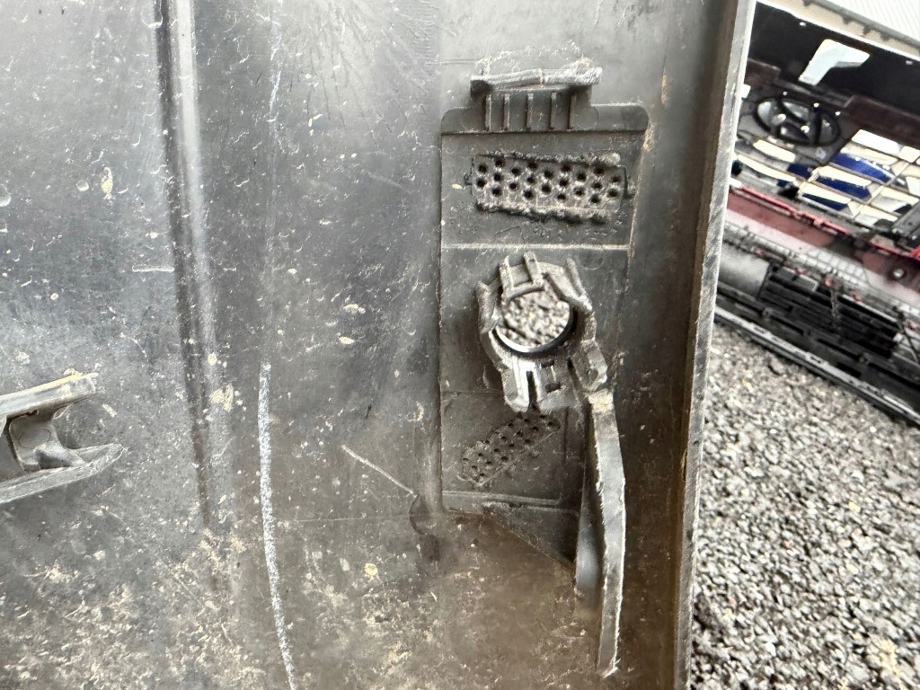 Бампер передній перед jeep grand cherokee summit wk2 lift оригінал Доставка