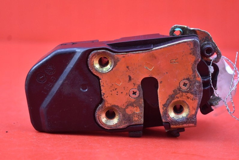 фото №5, Замок двері правий задня задній dodge magnum 04-08