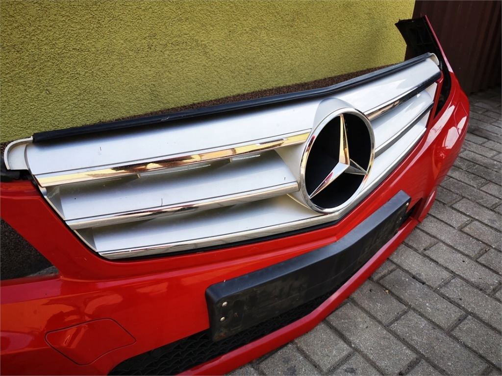 Mercedes c-klasa w204 седан рестайлинг  amg бампер перед комплектный  демонтаж Недорого