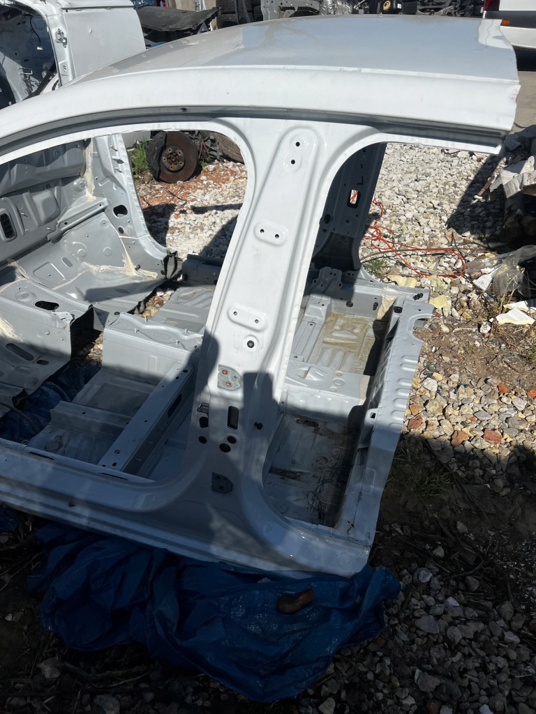 фото №2, Чверть поріг блок двигуна лівий dacia sandero iii