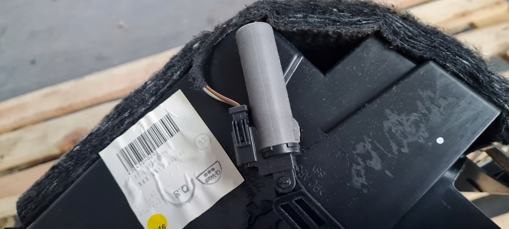 фото №12, A7 4g бардачок пассажира консоли светлый usa 4g1880302a a6 c7 4g titaugrau