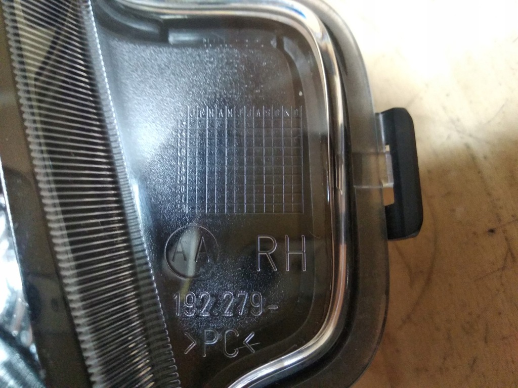 фото №6, Vw scirocco iii 1k8 лампа поворотник правая hella 192.279-16 eur.