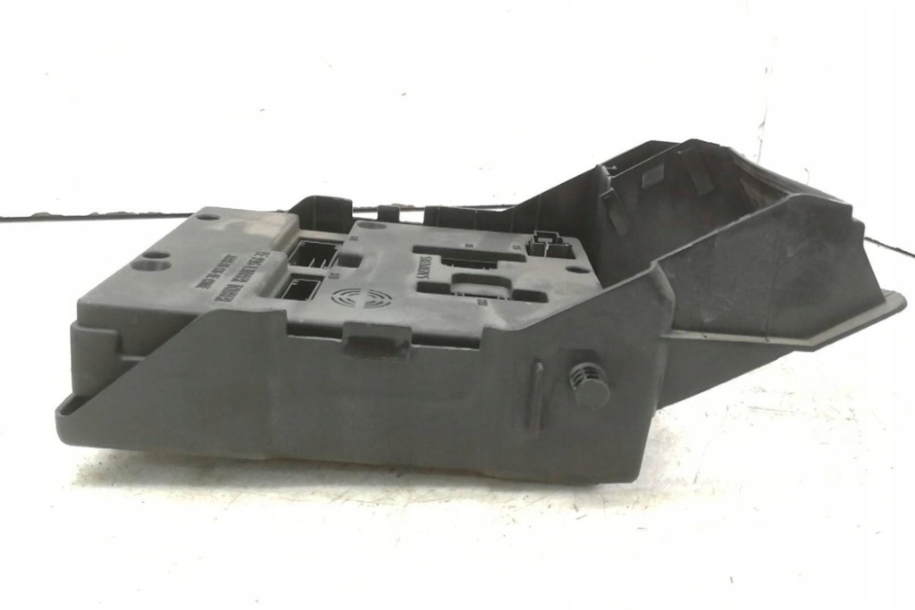 Коробка предохранителей renault megane scenic ja0/1_ 8200029342b 2.0l с Разборки