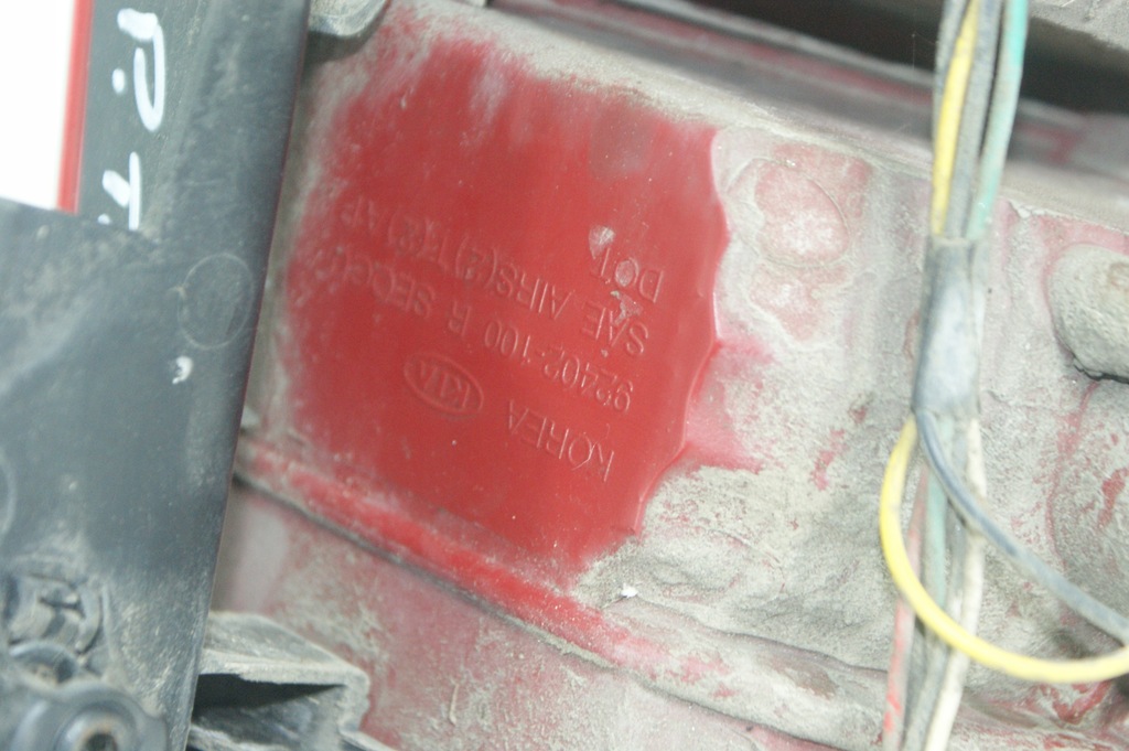 фото №16, Лампа правая задняя правый задняя kia carens 92402-100