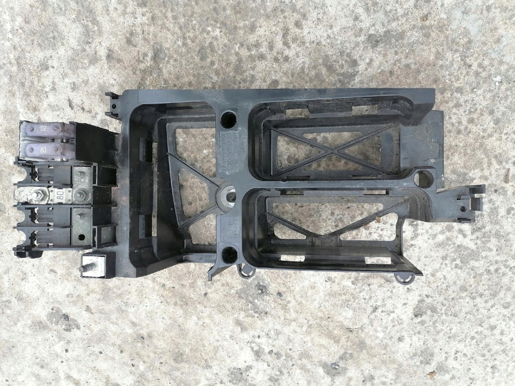 фото №1, Основа коробка запобіжників opel оригінальний номер 1534964