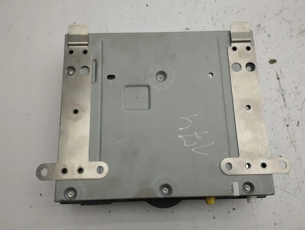 фото №5, Audi a8 s8 d3 4e 2004 автомагнитола