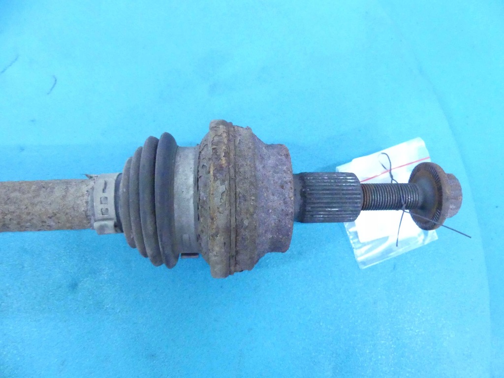 фото №2, Приводной вал задняя задняя левая tiguan i 07-16 2.0 tdi 4x4