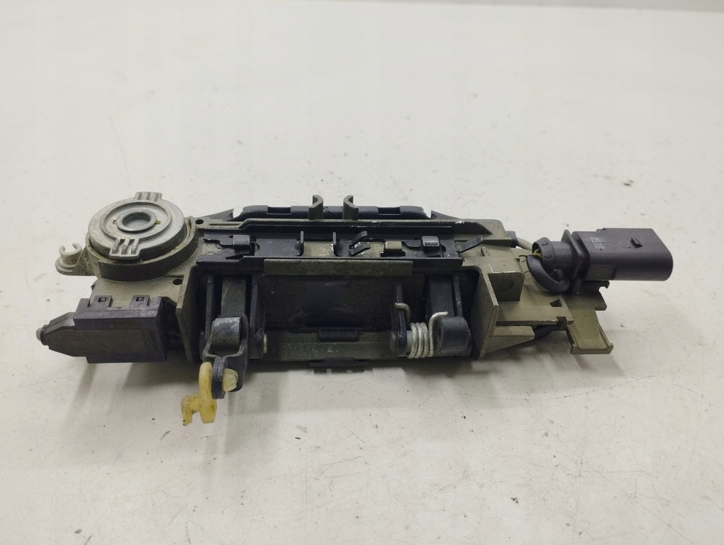 фото №6, Audi a4 s4 b5 8d 2001 правая сторона ручка наружное