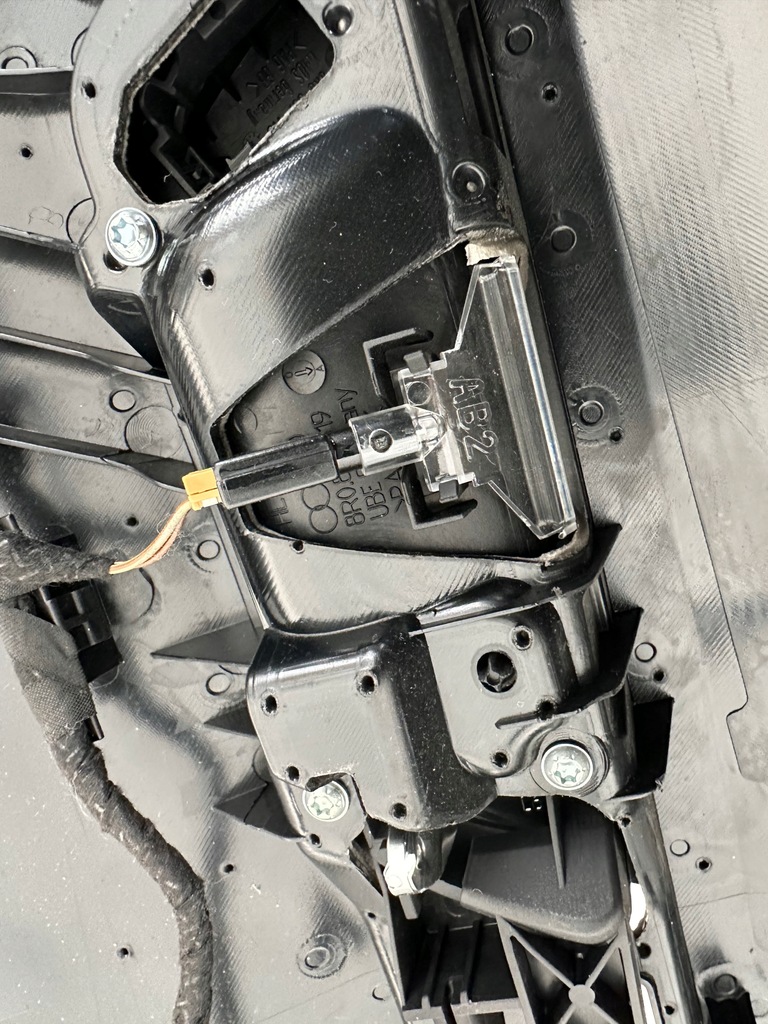 фото №5, Q5 8r обивка обшивка дверь левый задняя