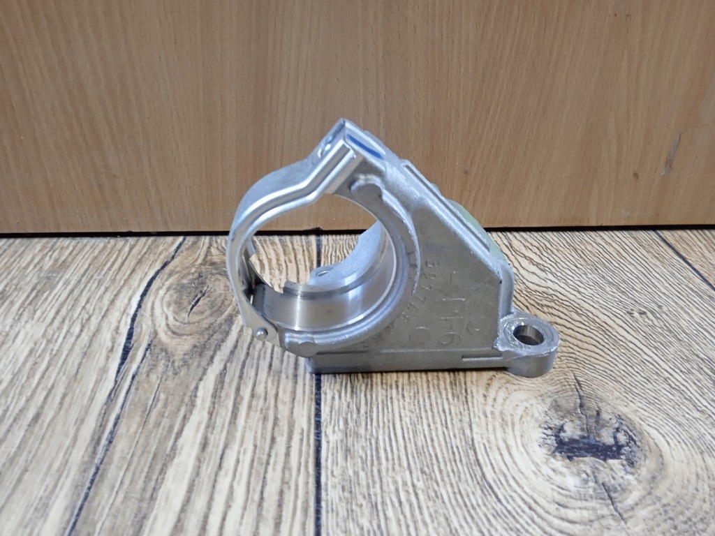 фото №1, Підпора піввісь 2.3 dci renault master iii