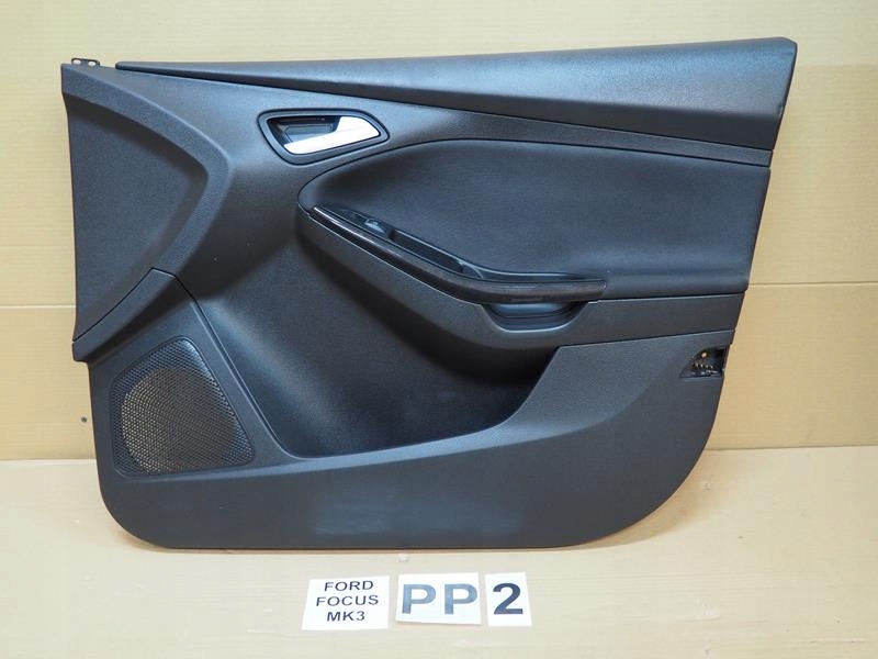 Купити Оббивка двері правий перед ford focus mk3