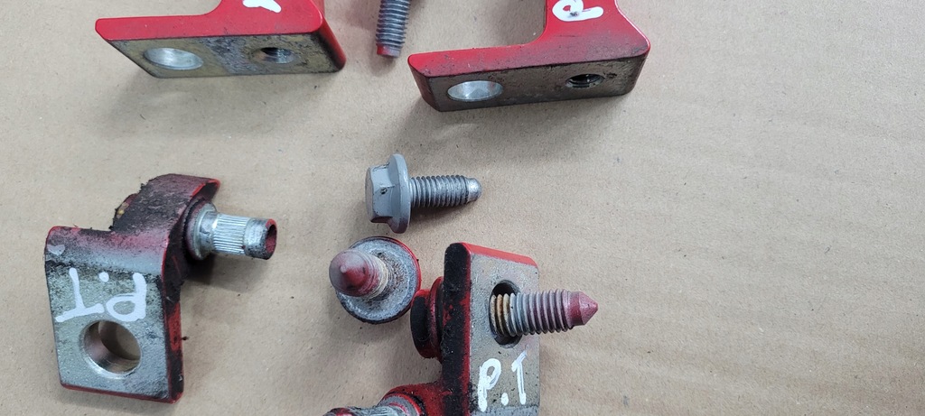 фото №5, A3 8v s3 петля петли дверь правое правый задняя sedan lz3m