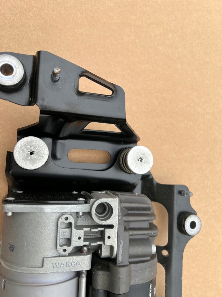 фото №12, Audi a8 s8 d4 4h 78 km пробег компрессор подвеска audi оригинальный номер 4h0616005d c