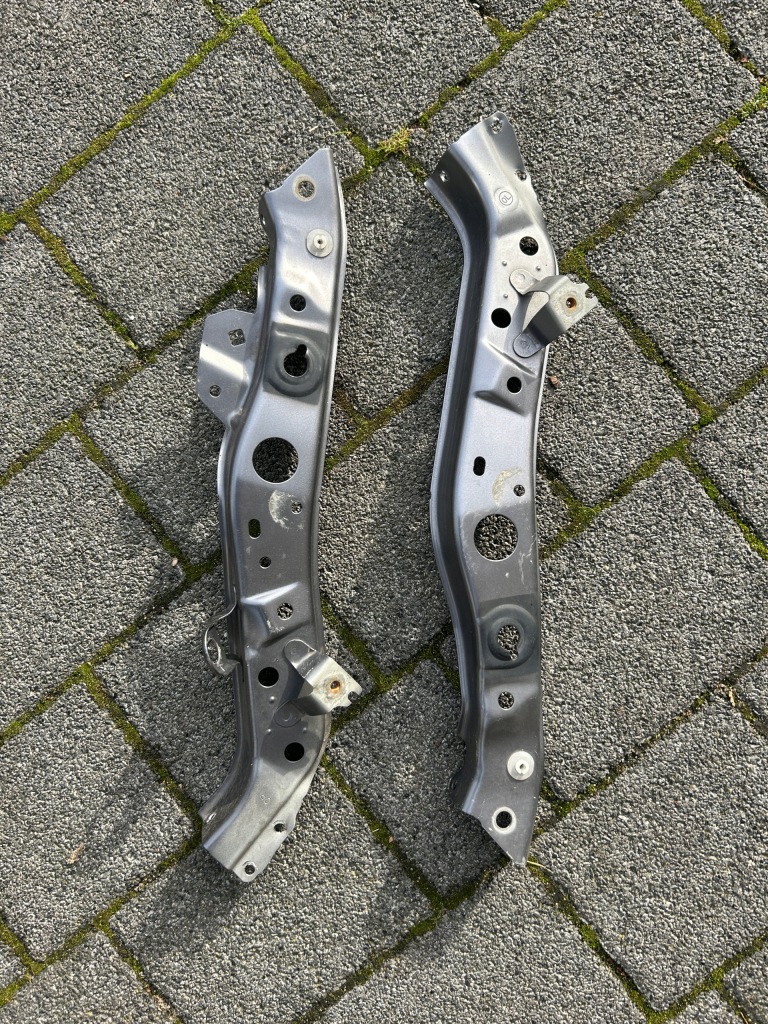 фото №1, Кронштейн панель фары правый левый lexus ct