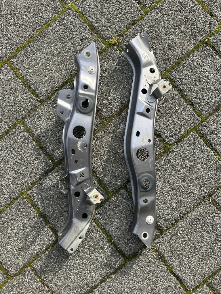 фото №1, Кронштейн панель фары правый левый lexus ct