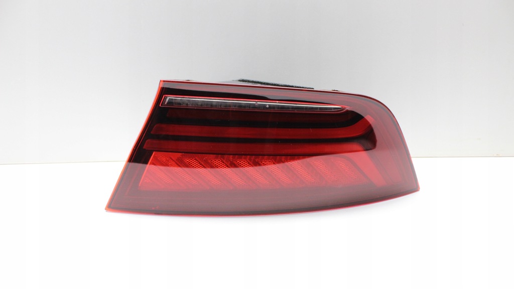 фото №1, Audi a7 4g8 lift - лампа права задня led 2013+