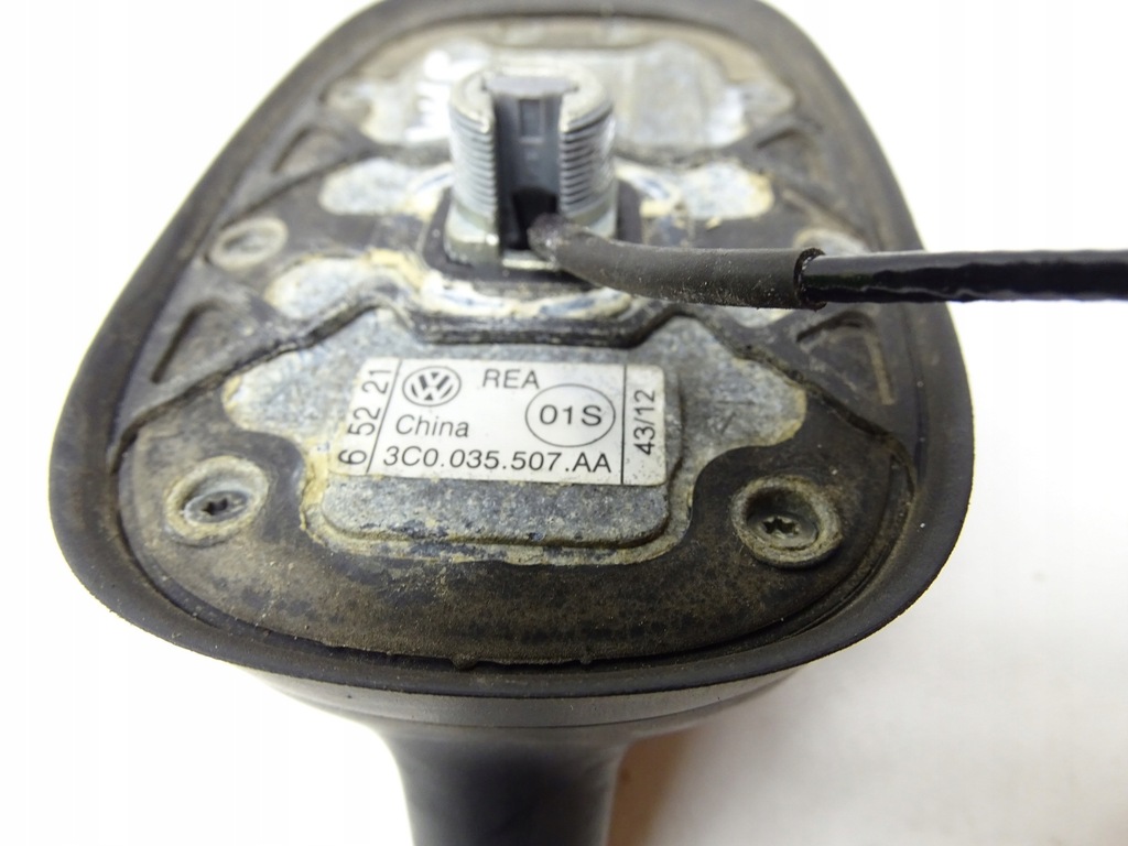 фото №6, Антенна кровельная плавник rekin vw passat cc b7 3c0035507aa