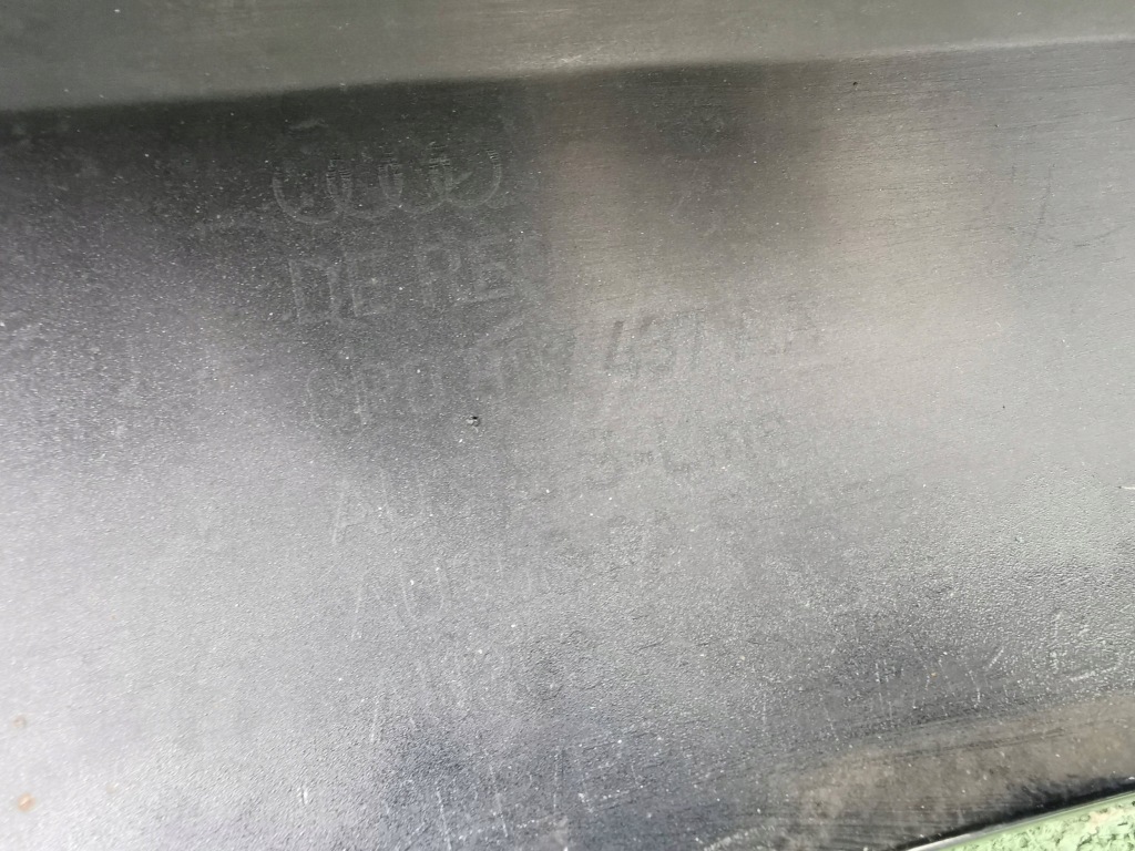 Audi a3 8p lift 08- s-line бампер перед передний spr 8p0807437aa Доставка