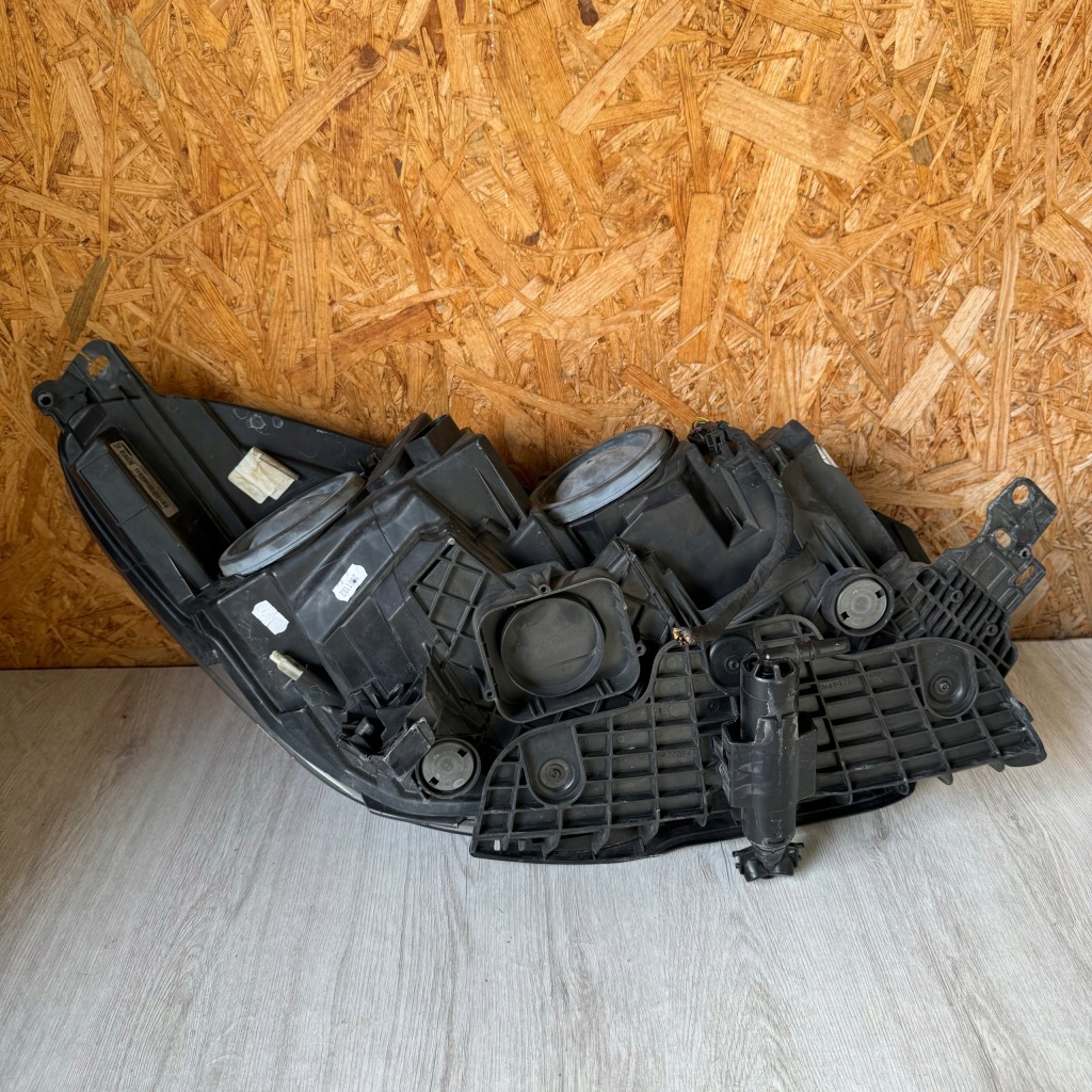 Фара левая правый  фонари передние комплект ford kuga 2 mk2 рестайлинг  led 2019 год Цена