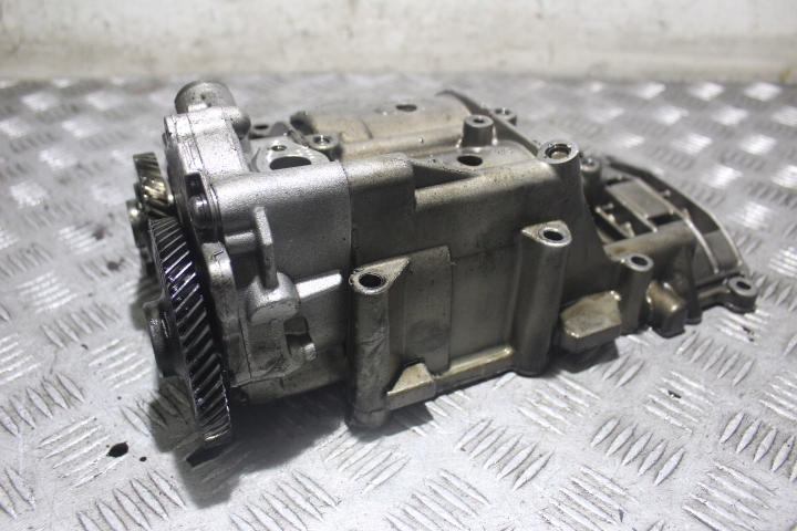 фото №1, Насос масла bmw 1 e81 2.0d