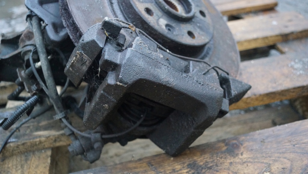 фото №5, Поворотный кулак амортизатор левый перед peugeot 508 i 1.6