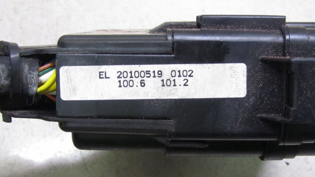 фото №6, Hyundai ix35 2.0 коробка запобіжників 10-16 103