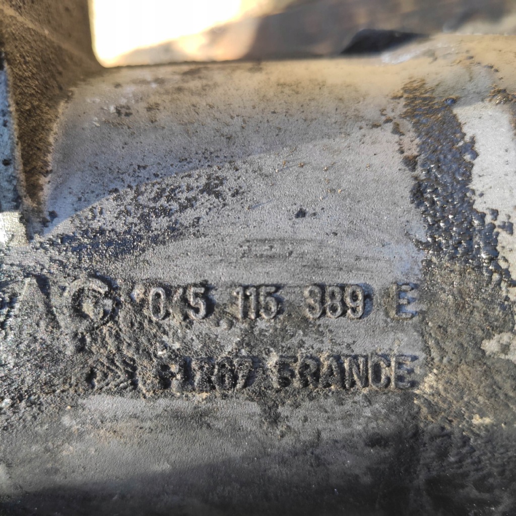 фото №6, Volkswagen оригінальний номер 045115389e корпус основа фільтра оливи