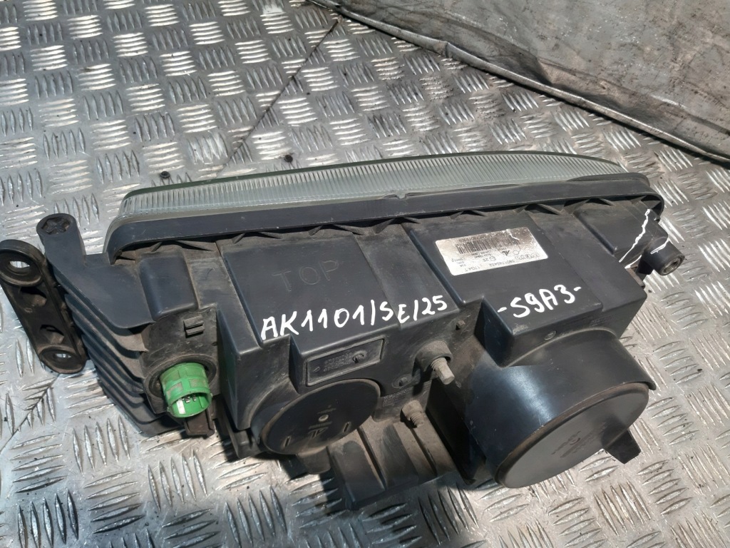 Лампа права перед iveco stralis Недорого