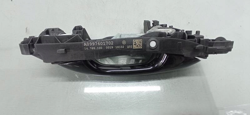 Ручка дверь левый задний  mercedes w177 Доставка