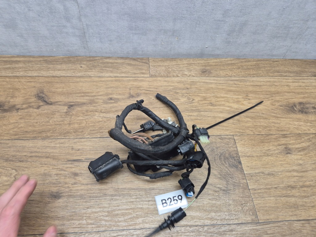 фото №8, Bmw lci f32 f33 f36 электропроводка левая жгут отсек лампы led 6x pdc 6825781