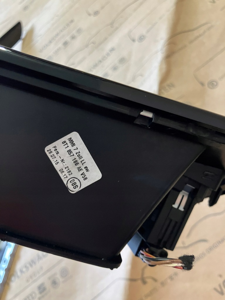 фото №10, Audi a4 a5 8to sportback декоры black piano orginał комплект 8k0863305 p 1lq