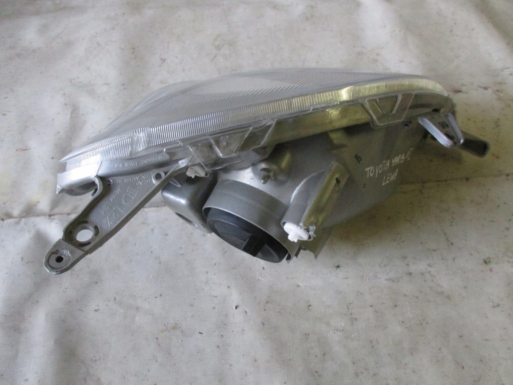 фото №10, Лампа лівий перед toyota yaris 1 i