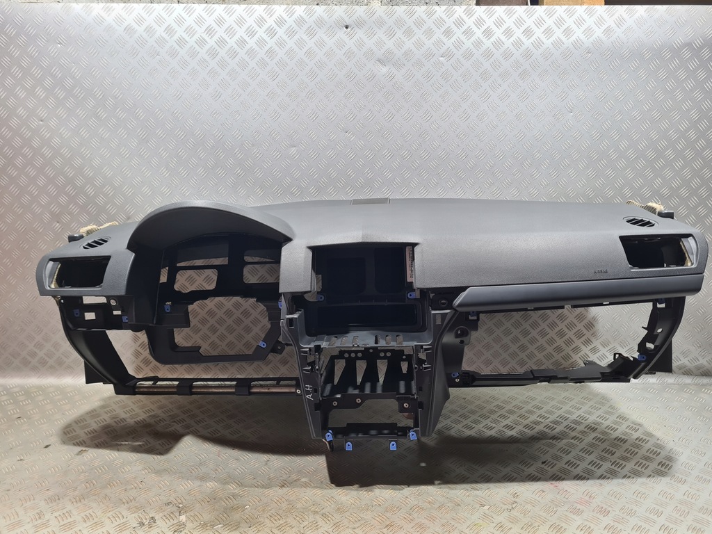 фото №1, Приборная панель приборная панель консоль opel astra h