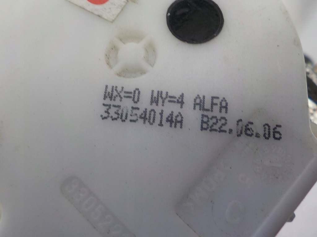 Alfa romeo brera ремень безопасности натяжитель правый  перед 33054014a Цена