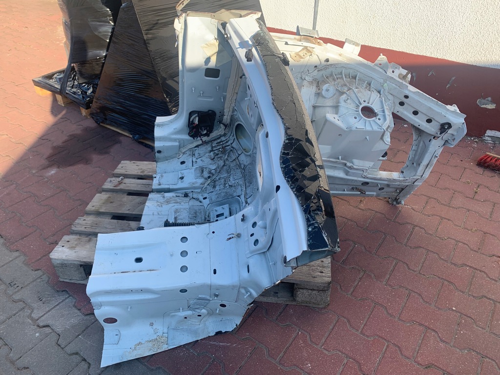 фото №4, Mercedes w167 gle четверть правая лонжерон