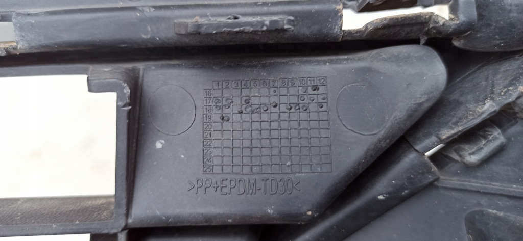 фото №9, Vw polo vi 2g 2017- решётка бампера перед 2g0853677