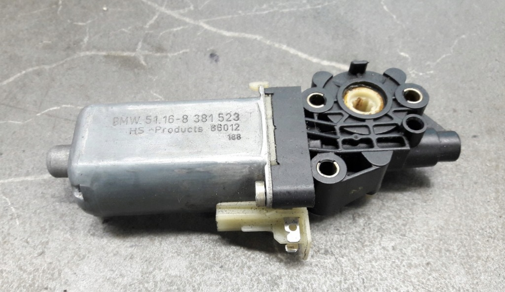 Купить 0390201951 моторчик шторка дверь e65 e66