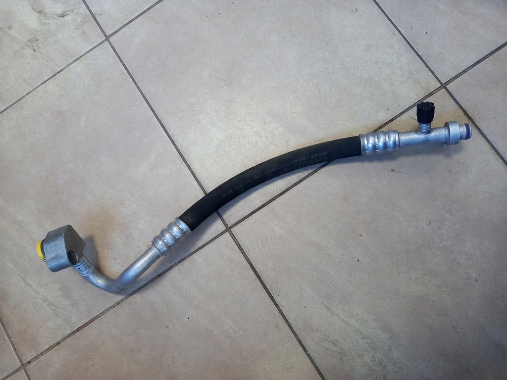 фото №1, Шланг кондиционера mercedes w204 c207 oryg.