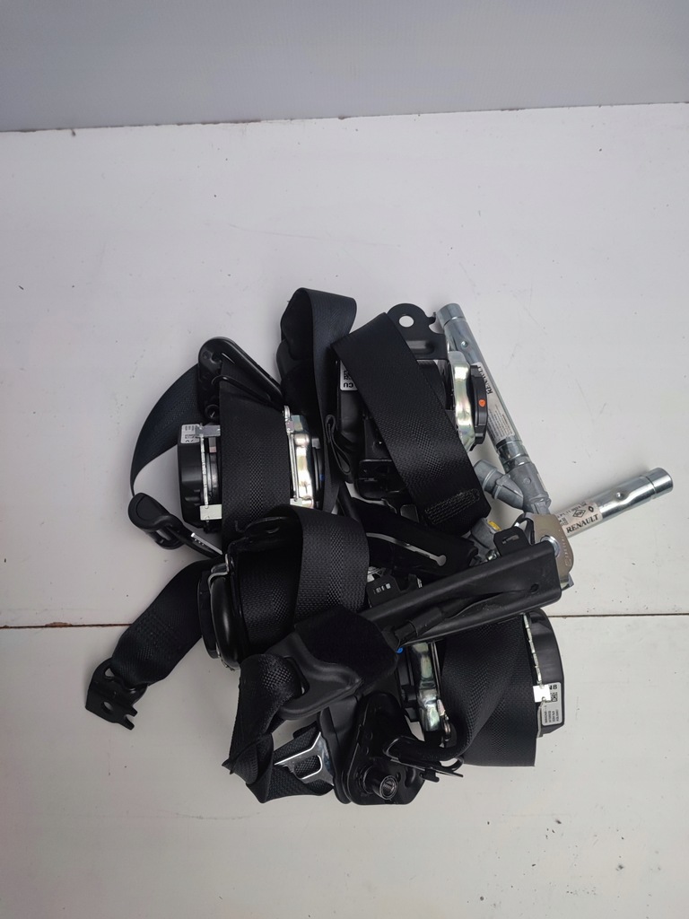 фото №15, Панель приладів консоль подушка безпеки датчик ремені renault arkana rs line золотий ремінь