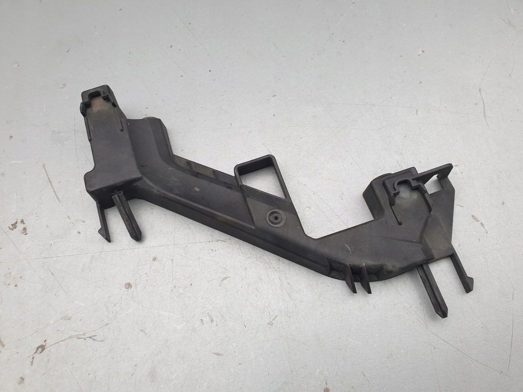 фото №1, Panamera 971 напрямна кронштейн фара правий