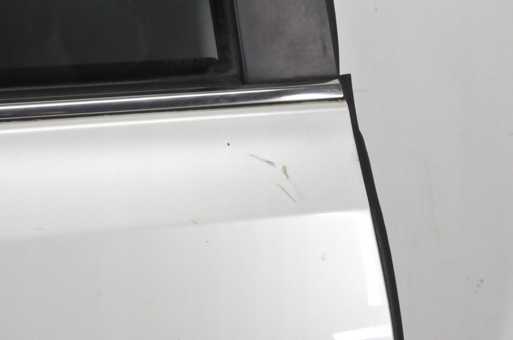 Lexus ct 200h дверь правый задняя задние 2mp с Разборки