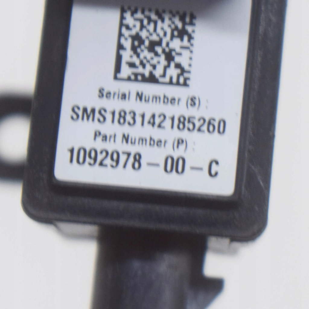 Tesla model 3 2019 левая сторона камера на крыле боковой Недорого