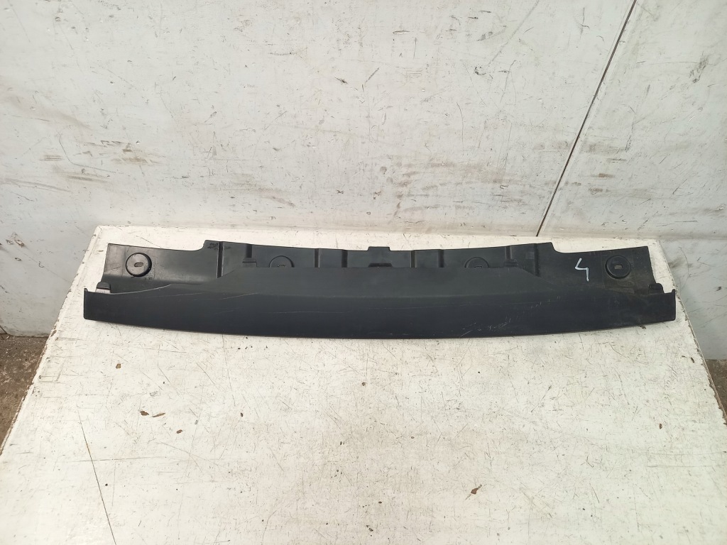 Land raver discovery 4 l319 рестайлинг  решётка радиатора накладка накладка w бампер перед Оригинал